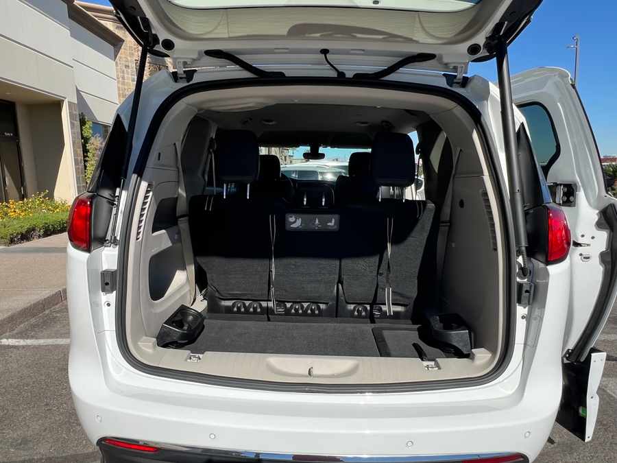 Used 2019 Chrysler Pacifica Touring L - BraunAbility Side Entry Entry Fold Out Automatic Ramp