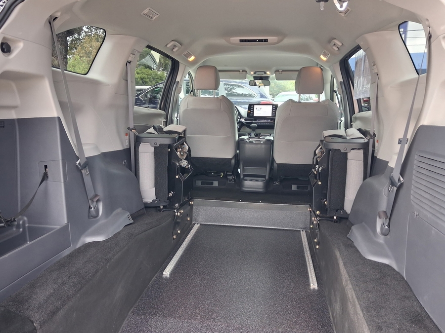 Black Toyota Sienna image number 8