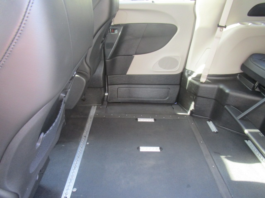 Used 2024 Chrysler Pacifica Touring L - VMI Side Entry In Floor Automatic Ramp