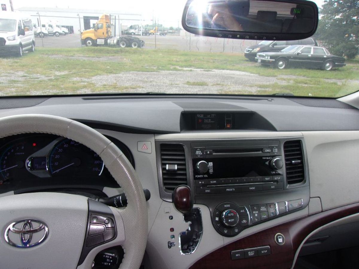 2011 Toyota Sienna