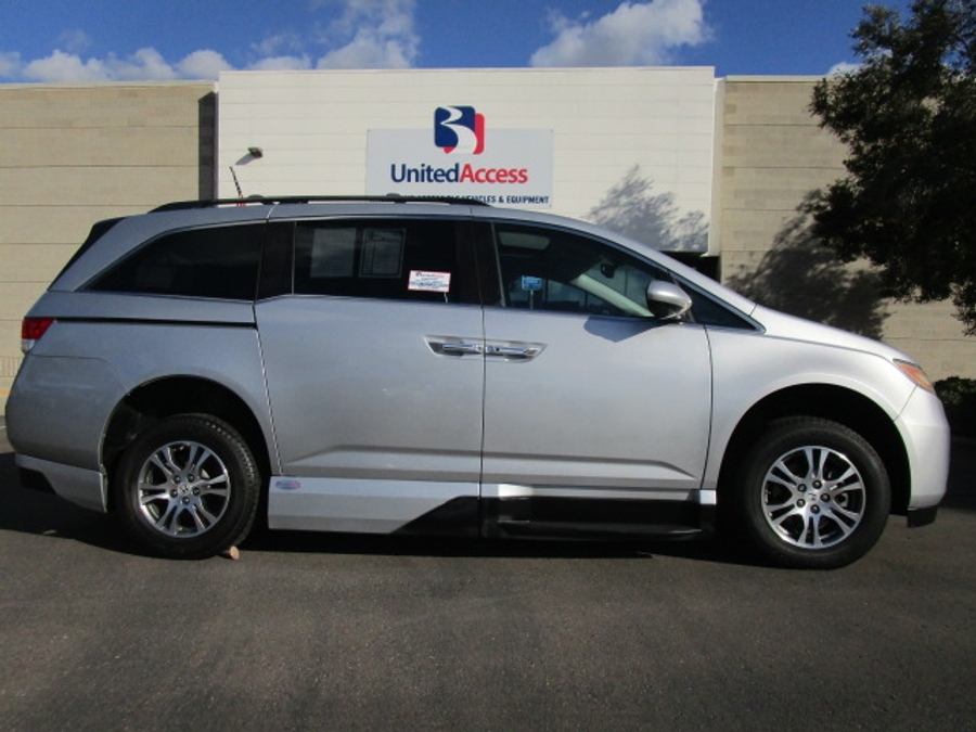 Used 2014 Honda Odyssey EX-L - VMI Side Entry Entry In Floor Automatic Ramp