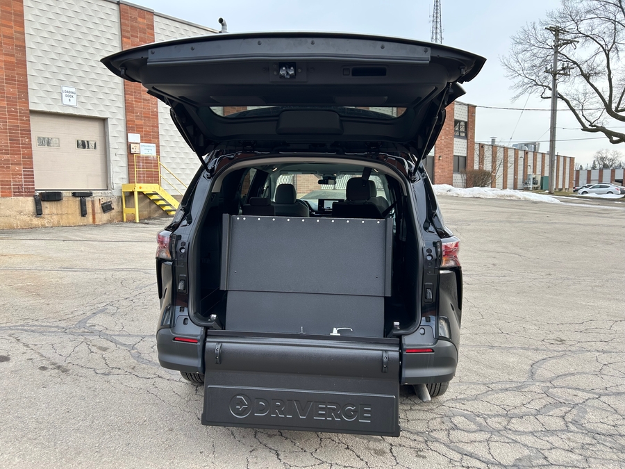 2025 TOYOTA SIENNA - Image 13