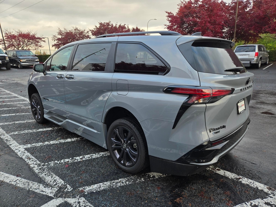 Used 2025 Toyota Sienna Hybrid XSE Sport - BraunAbility Side Entry Entry Fold Out Automatic Ramp