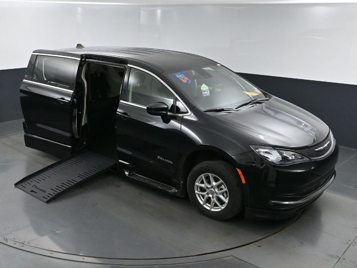 2023 CHRYSLER VOYAGER - Image 23