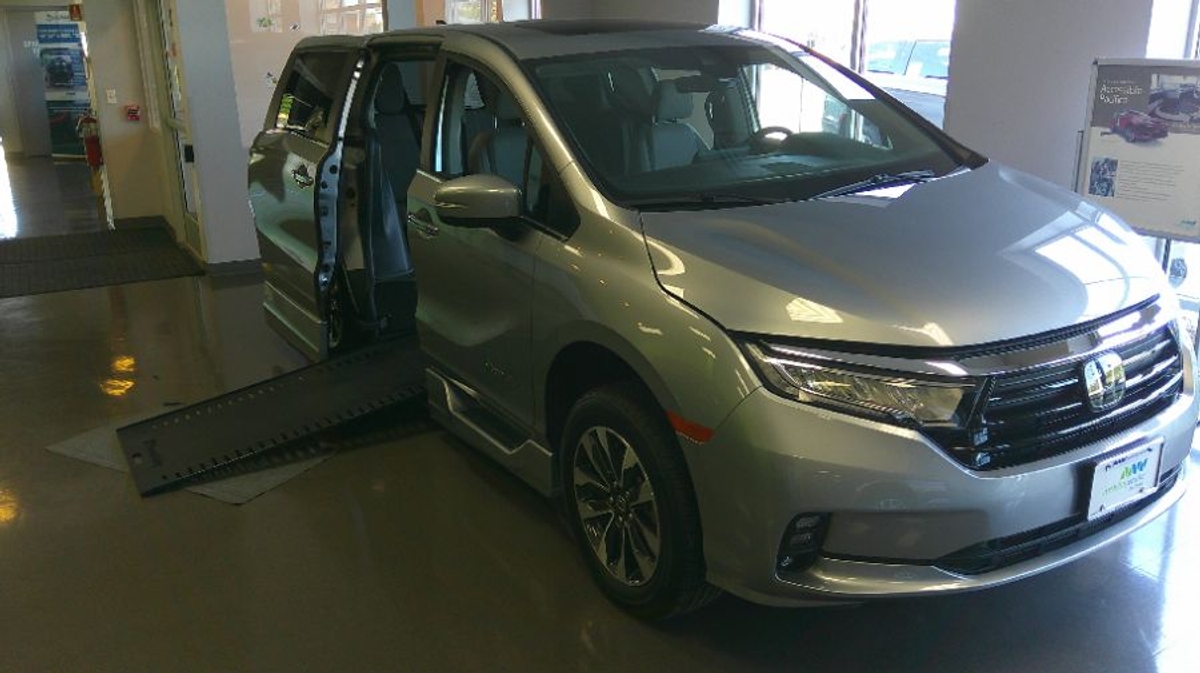 2024 HONDA ODYSSEY - Image 4