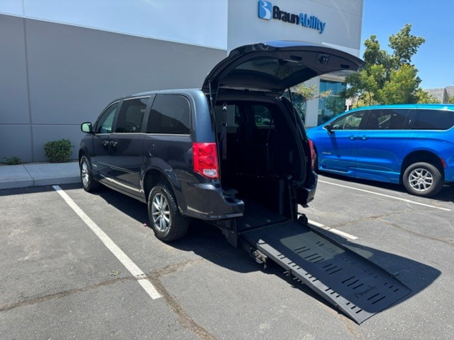 Used 2014 Dodge Grand Caravan R/T - BraunAbility Rear Entry Fold Out Manual Ramp