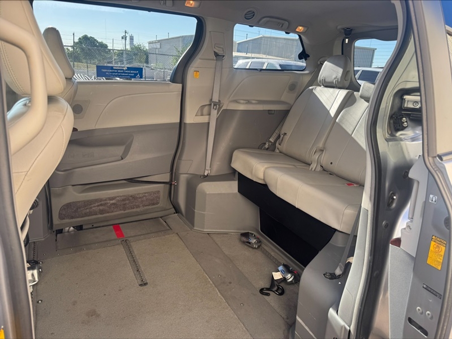 Used 2013 Toyota Sienna XLE - VMI Side Entry Entry In Floor Automatic Ramp