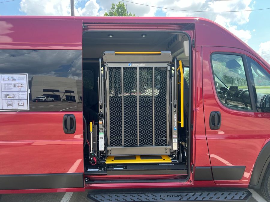 New 2024 Ram ProMaster SLT 2500 - Fenton Mobility Side Entry Entry Lift Automatic Ramp