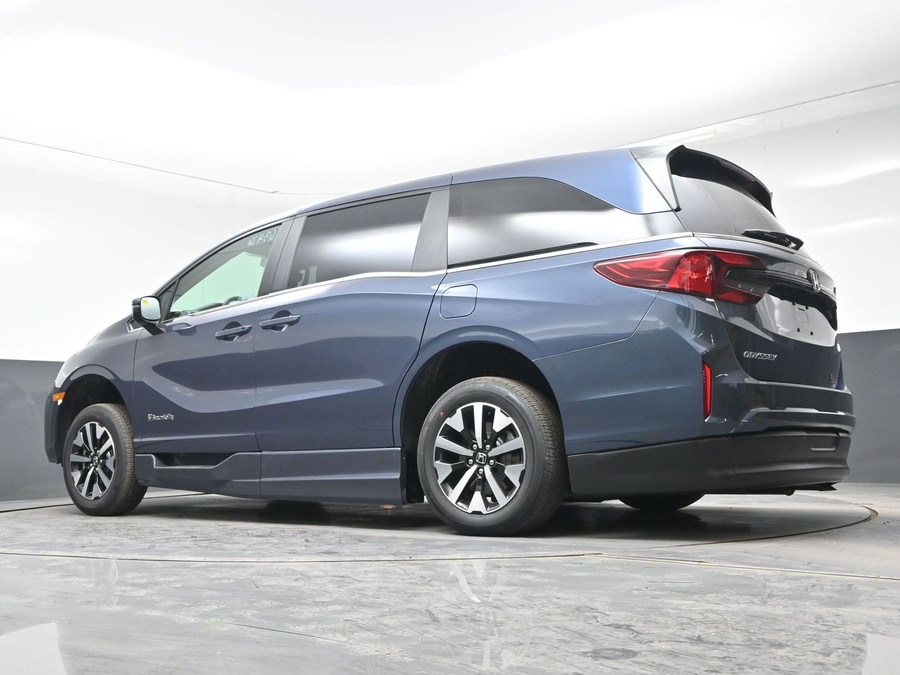 New 2026 Honda Odyssey EX-L - BraunAbility Side Entry Entry In Floor Automatic Ramp