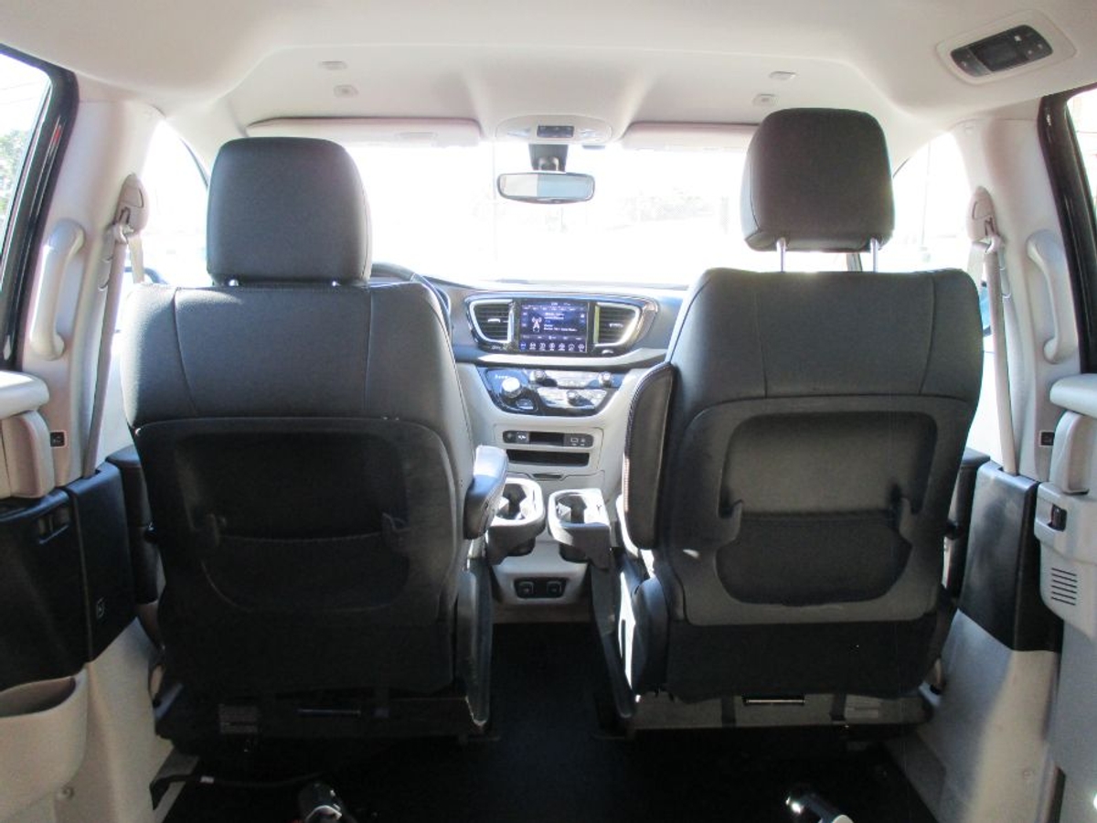 2018 CHRYSLER PACIFICA - Image 14