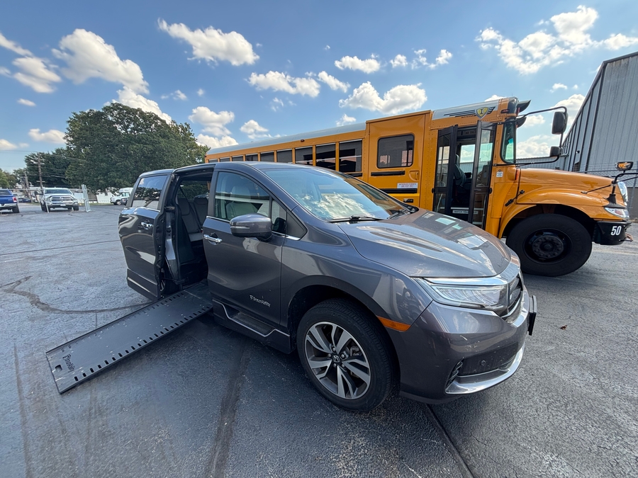 Used 2023 Honda Odyssey Touring - BraunAbility Side Entry In Floor Automatic Ramp