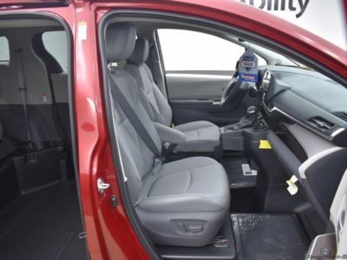 2021 TOYOTA SIENNA - Image 9