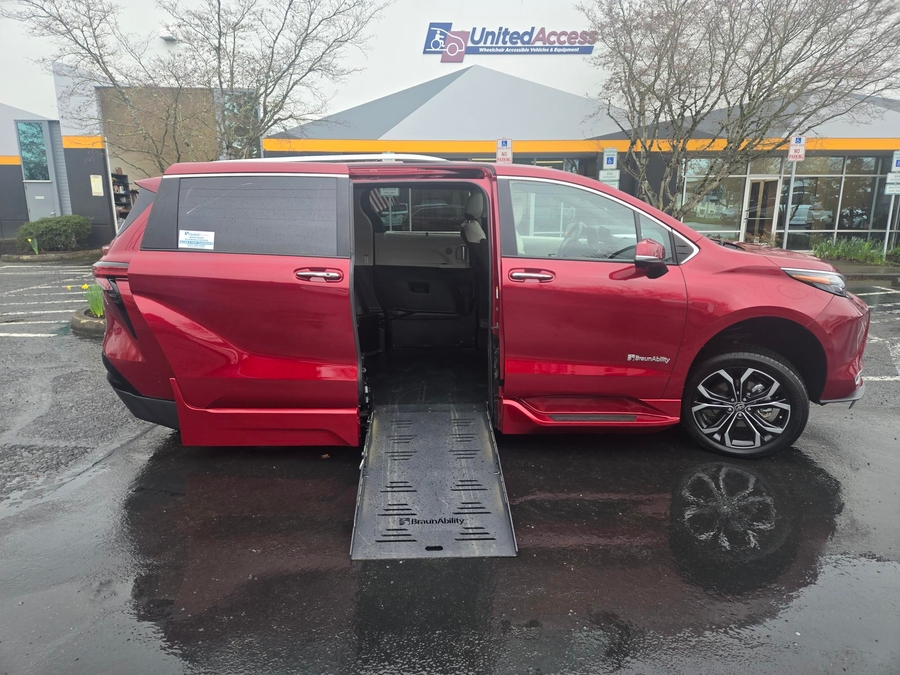 Used 2025 Toyota Sienna Hybrid Platinum - BraunAbility Side Entry Entry Fold Out Automatic Ramp