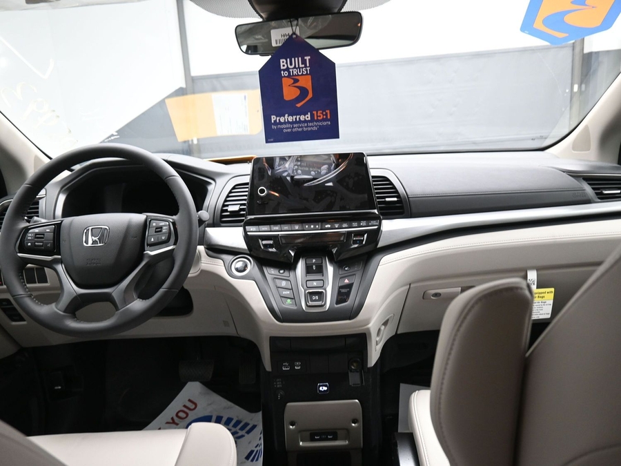 New 2026 Honda Odyssey EX-L - BraunAbility Side Entry Entry In Floor Automatic Ramp