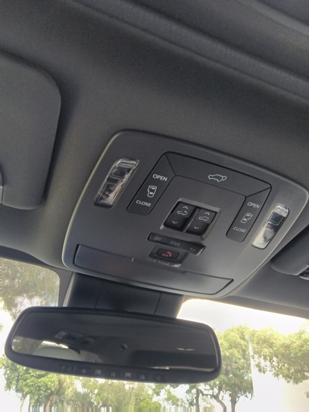 2022 TOYOTA SIENNA - Image 4