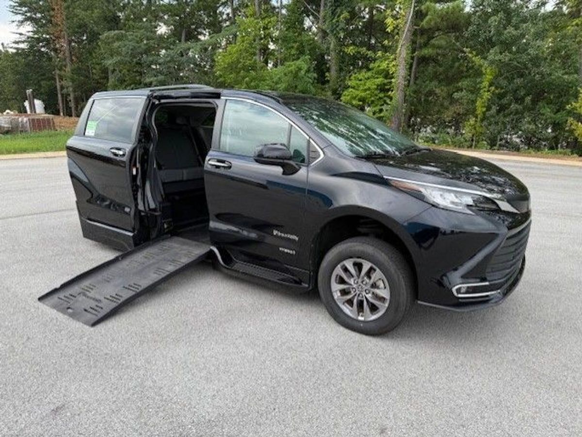 2021 TOYOTA SIENNA - Image 10