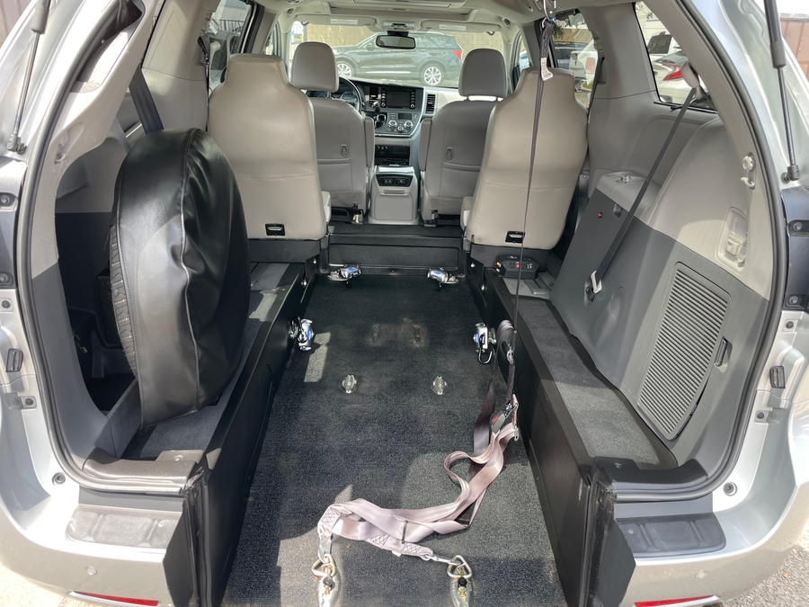 Used 2019 Toyota Sienna XLE - BraunAbility Rear Entry Fold Out Automatic Ramp