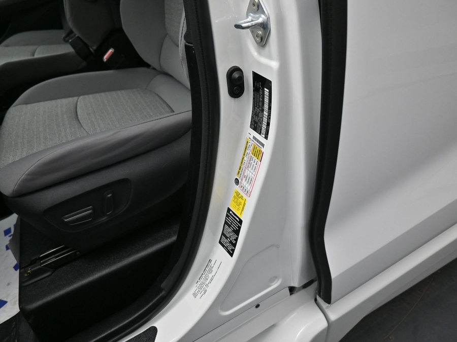 New 2026 Toyota Sienna Hybrid LE - BraunAbility Side Entry Fold Out Automatic Ramp