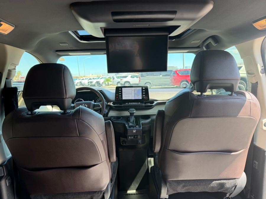 Used 2024 Toyota Sienna Hybrid Platinum - BraunAbility Side Entry Fold Out Automatic Ramp