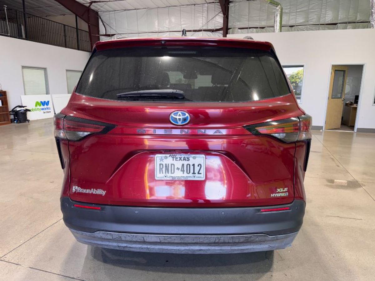 2022 TOYOTA SIENNA - Image 3