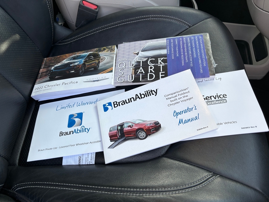 Used 2022 Chrysler Pacifica Touring L - BraunAbility Side Entry Entry Fold Out Manual Ramp