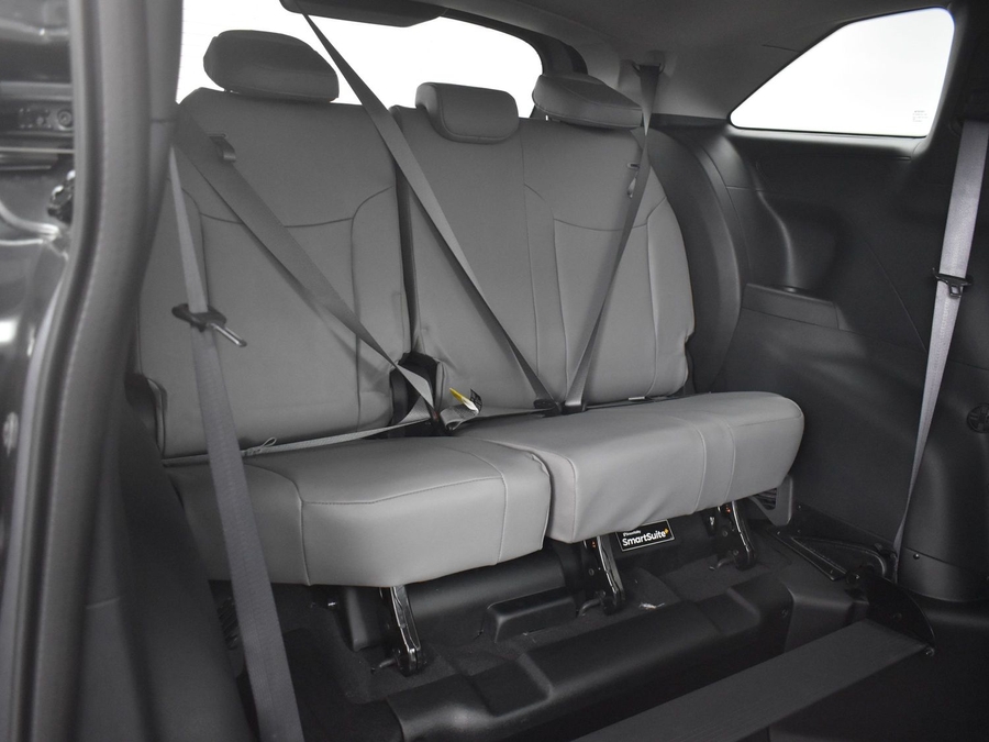 New 2025 Toyota Sienna Hybrid XLE Base - BraunAbility Side Entry Entry In Floor Automatic Ramp