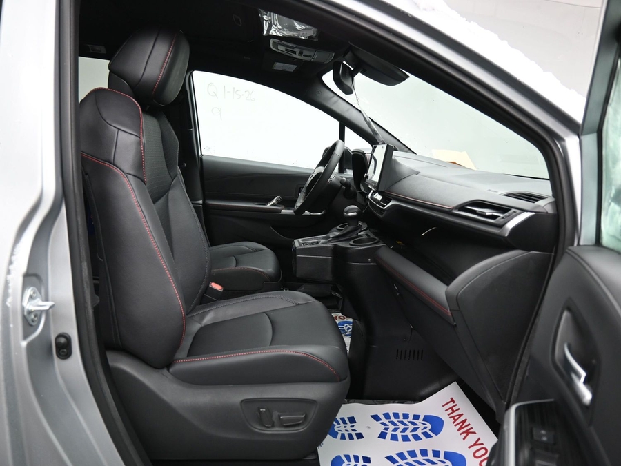 New 2025 Toyota Sienna Hybrid XSE Sport - BraunAbility Side Entry Entry In Floor Automatic Ramp