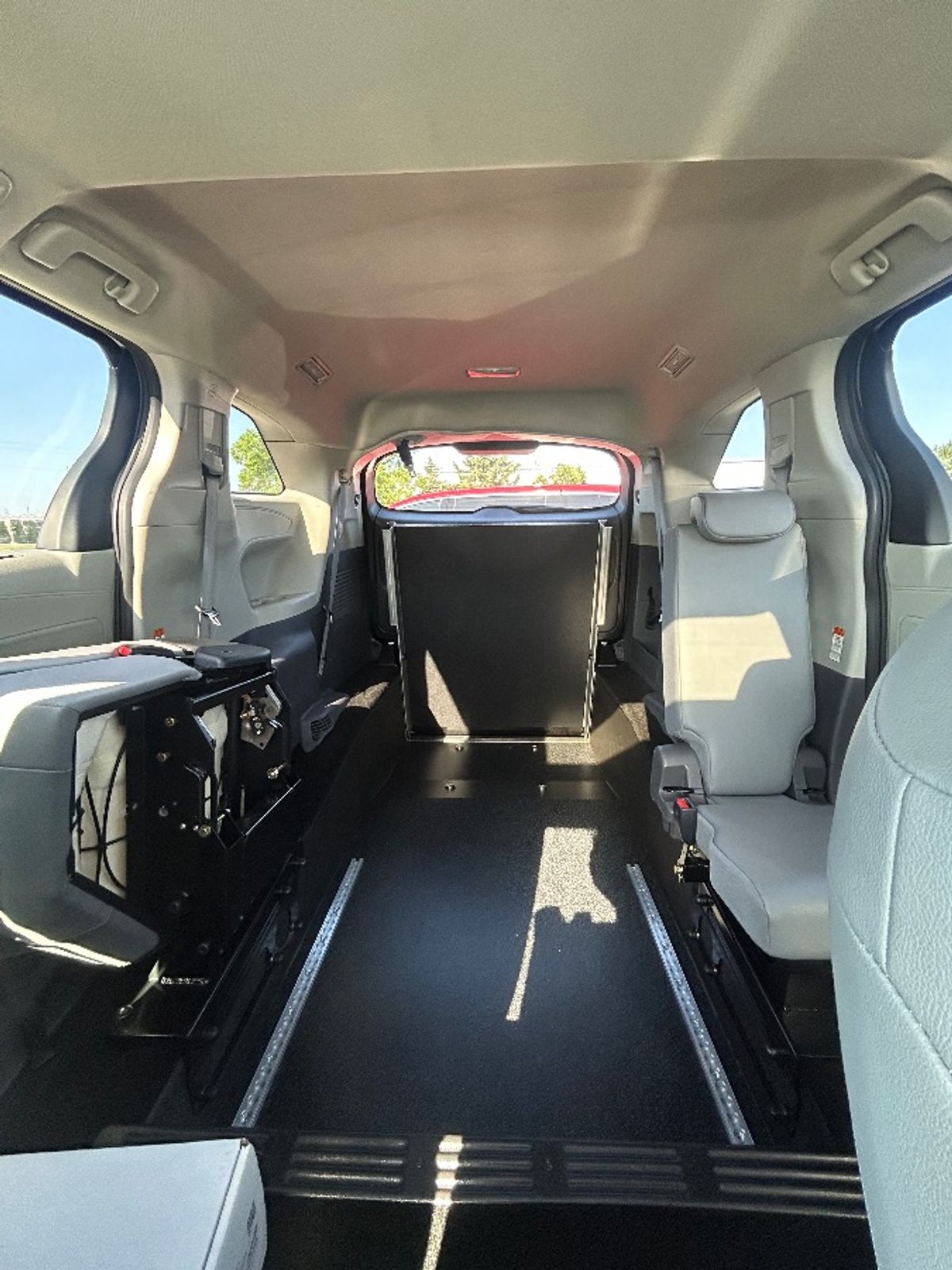 2023 TOYOTA SIENNA - Image 14