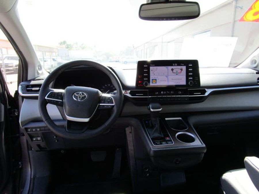 Used 2023 Toyota Sienna Hybrid XLE Base - VMI Side Entry Entry In Floor Automatic Ramp