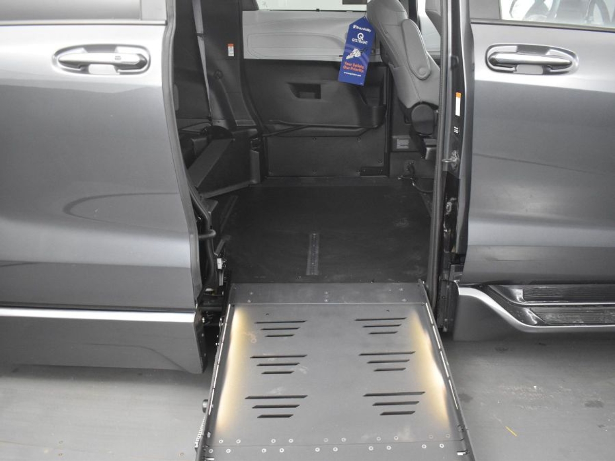 2025 TOYOTA SIENNA - Image 14