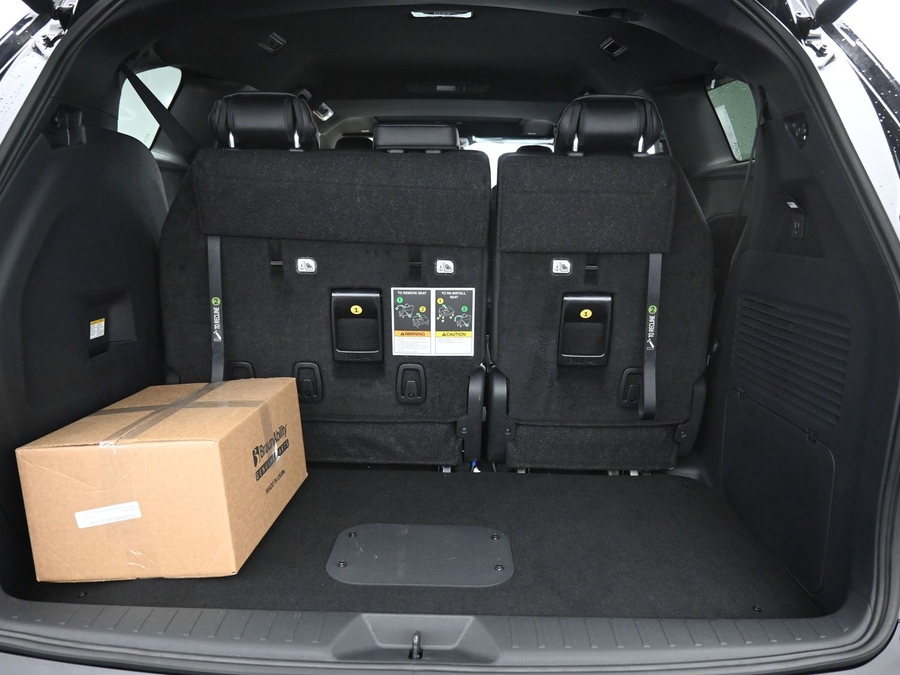 New 2025 Toyota Sienna Hybrid XSE Sport - BraunAbility Side Entry Entry Fold Out Automatic Ramp