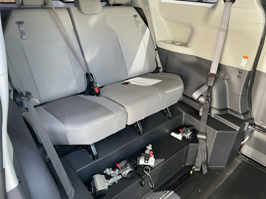 Used 2022 Toyota Sienna Hybrid LE AWD - VMI Side Entry In Floor Automatic Ramp