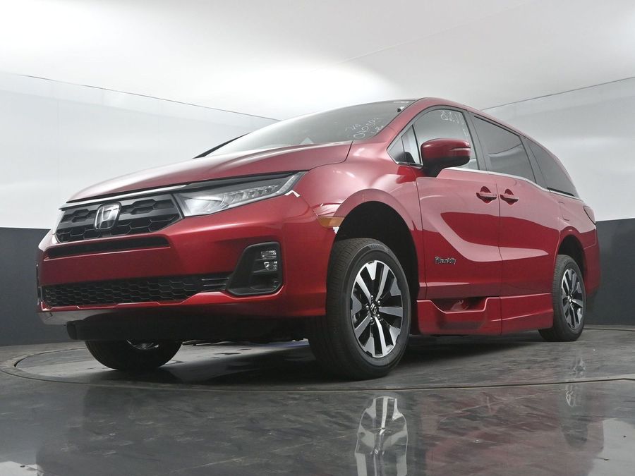 New 2025 Honda Odyssey EX-L - BraunAbility Side Entry Entry In Floor Automatic Ramp