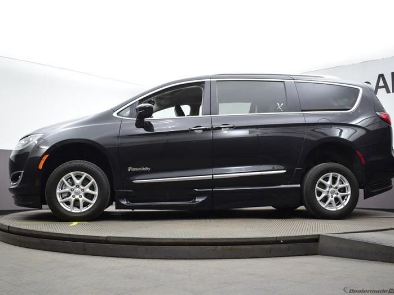 2020 CHRYSLER PACIFICA - Image 3