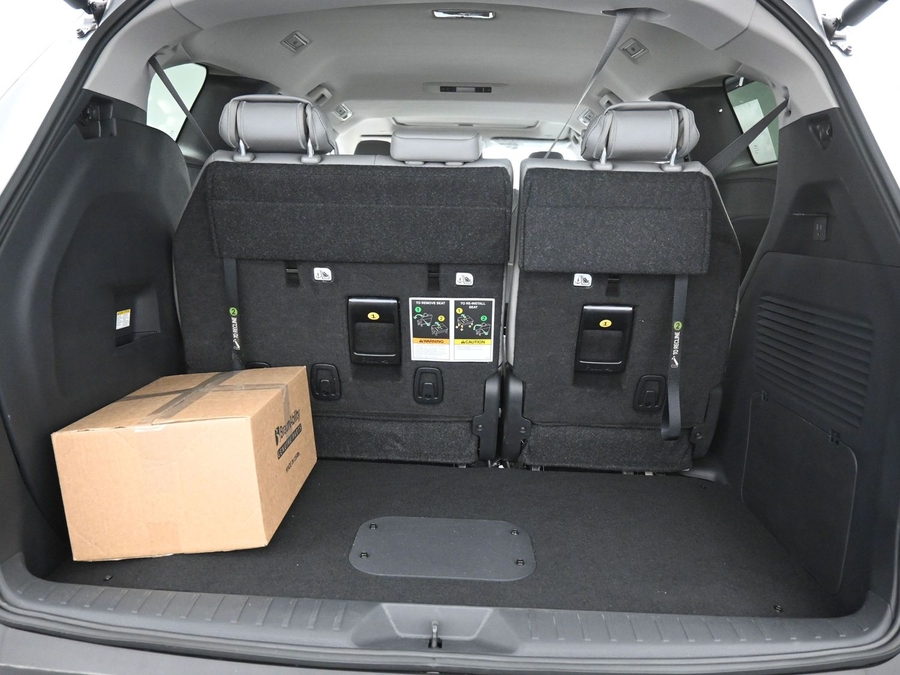 New 2025 Toyota Sienna Hybrid XLE Plus - BraunAbility Side Entry Entry Fold Out Automatic Ramp