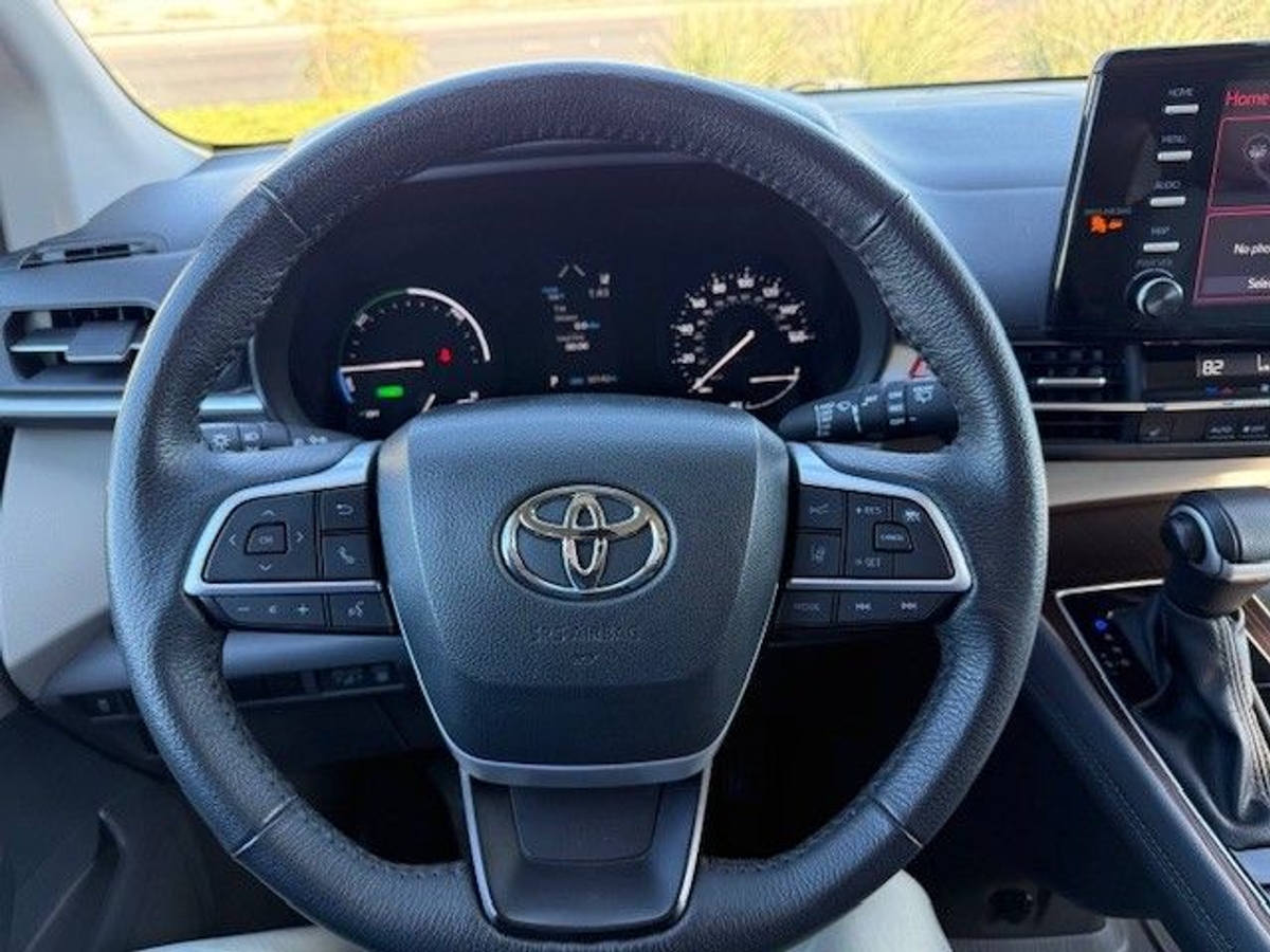 2024 TOYOTA SIENNA - Image 20