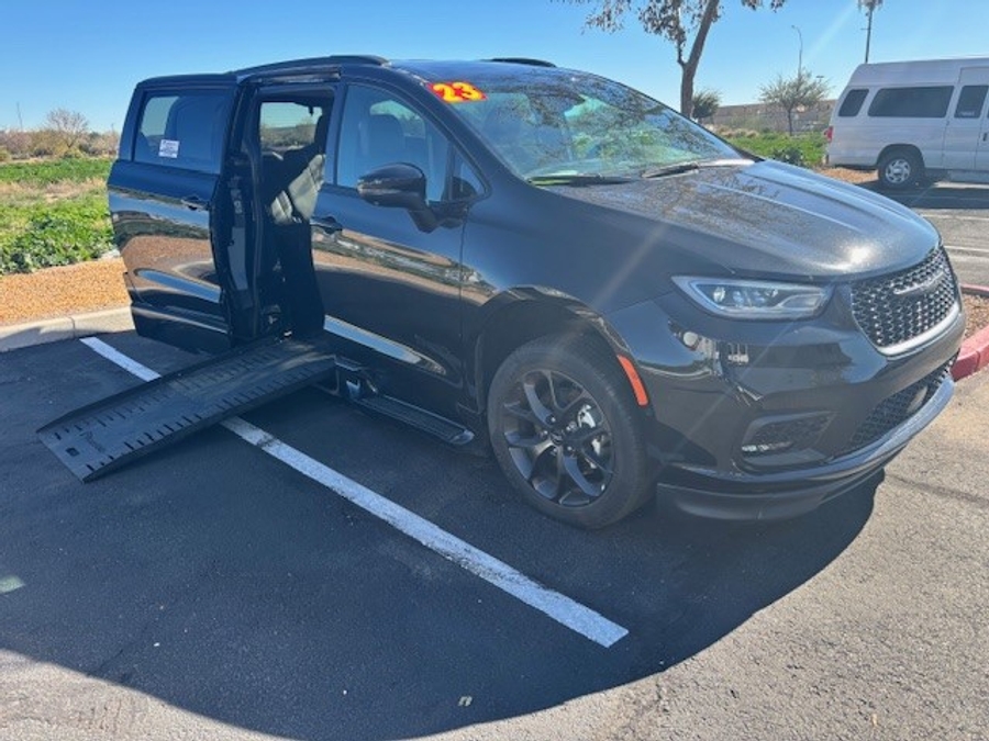 Used 2023 Chrysler Pacifica Touring L Sport - BraunAbility Side Entry Entry Fold Out Automatic Ramp