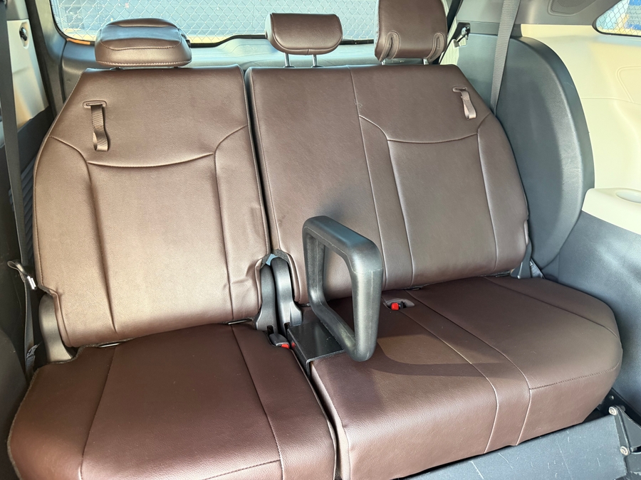 Used 2023 Toyota Sienna Hybrid Platinum - BraunAbility Side Entry Entry Fold Out Automatic Ramp