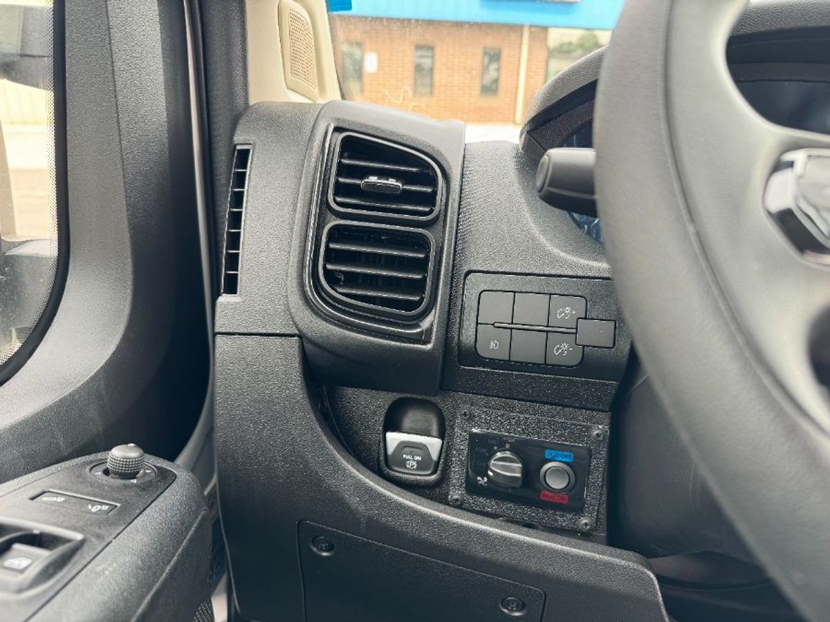 2023 RAM PROMASTER 2500 - Image 17