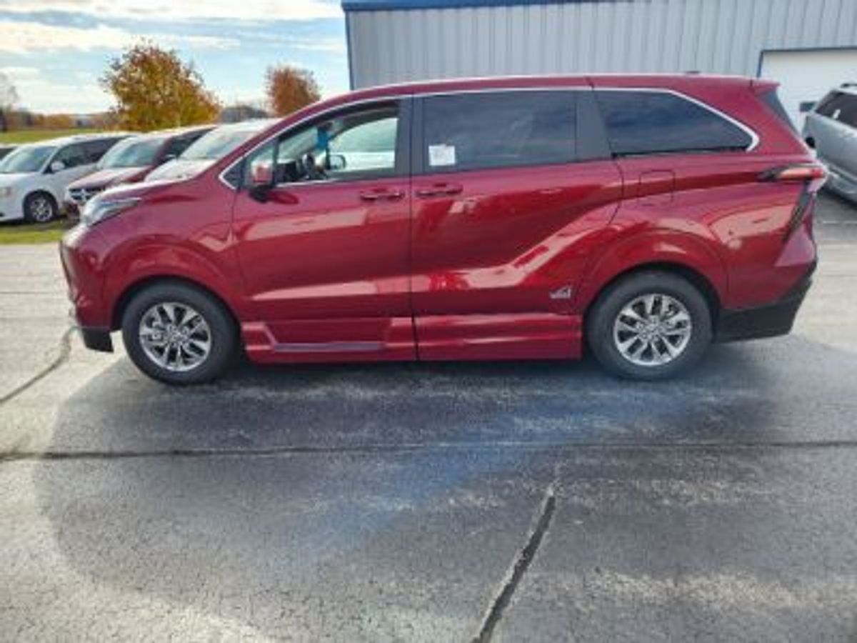 2022 TOYOTA SIENNA - Image 3