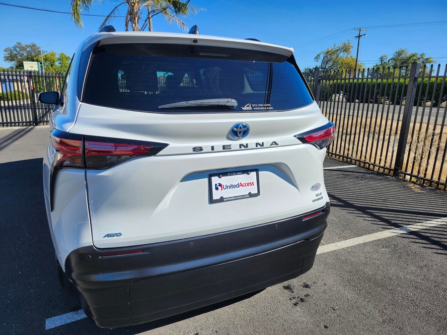 Used 2022 Toyota Sienna Hybrid XLE Plus - VMI Side Entry Entry In Floor Automatic Ramp