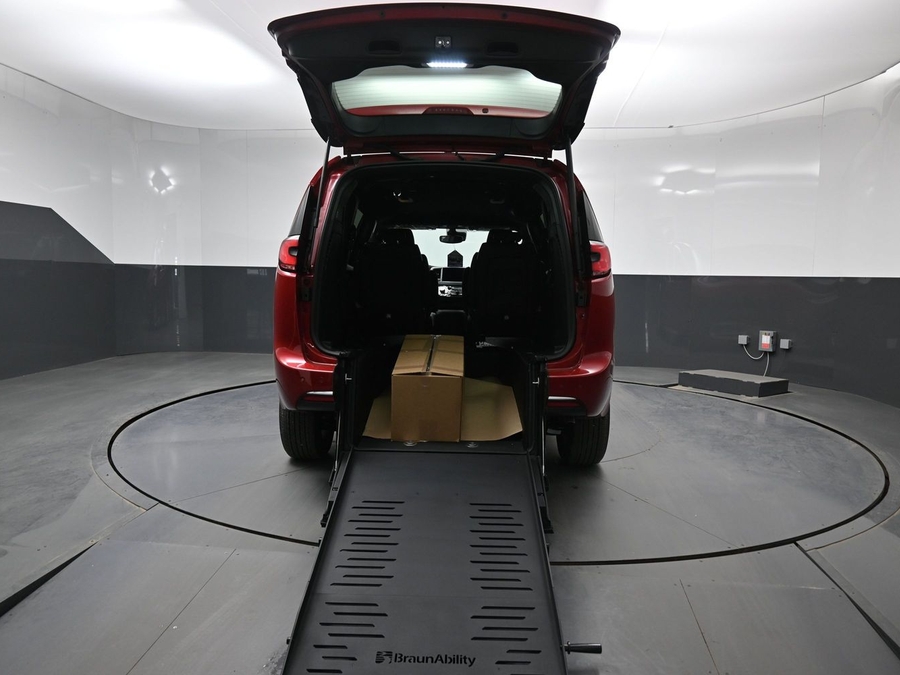 Red Chrysler Pacifica image number 6