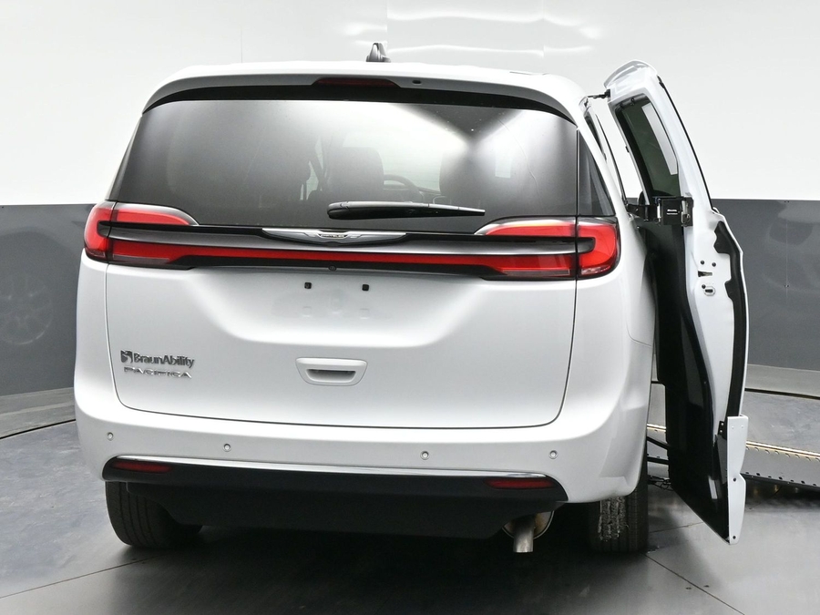 Used 2024 Chrysler Pacifica Touring L - BraunAbility Side Entry Entry In Floor Automatic Ramp