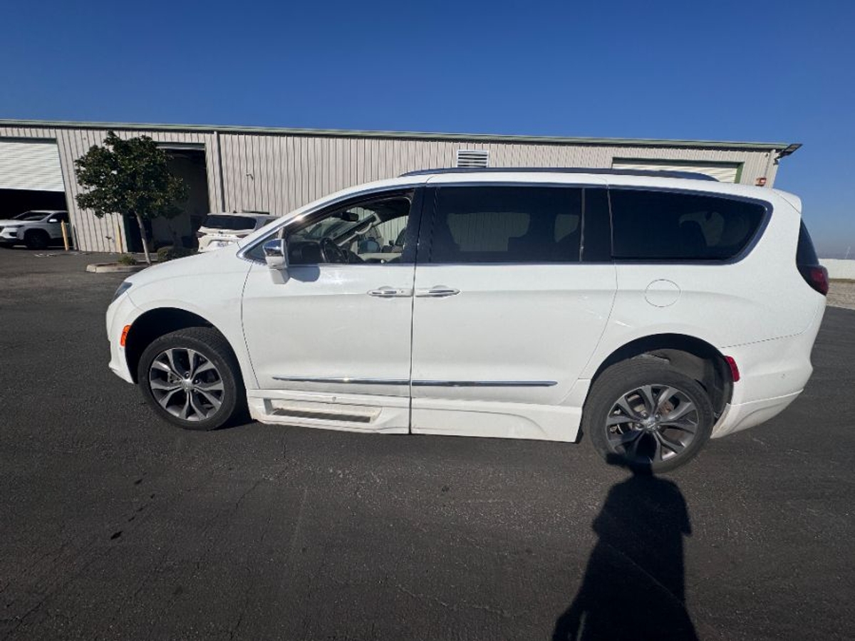 2018 CHRYSLER PACIFICA - Image 6