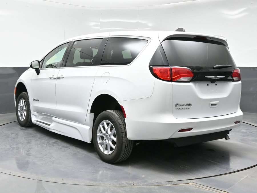 Used 2023 Chrysler Voyager LX - BraunAbility Side Entry Entry Fold Out Automatic Ramp