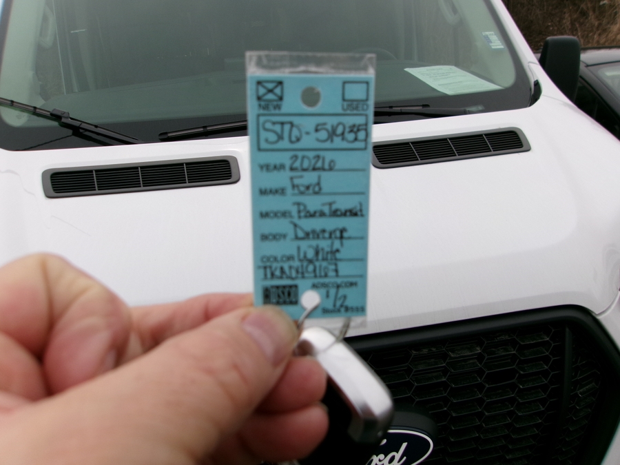 White Ford T350 image number 22