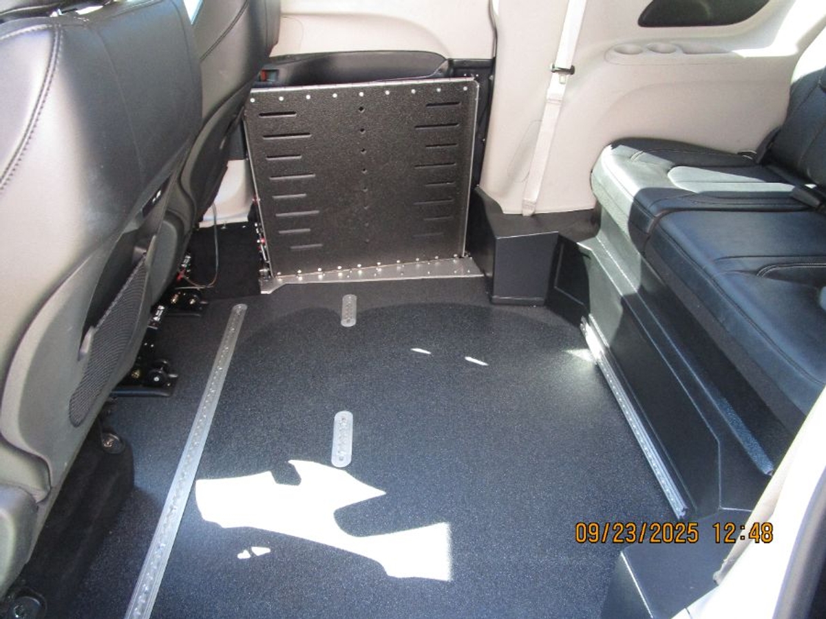 2024 CHRYSLER PACIFICA - Image 11