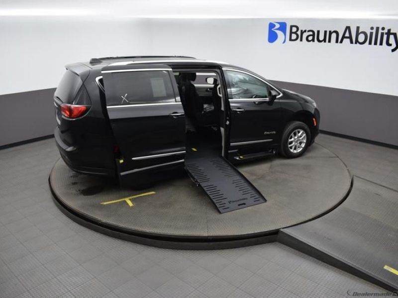 2020 CHRYSLER PACIFICA - Image 4