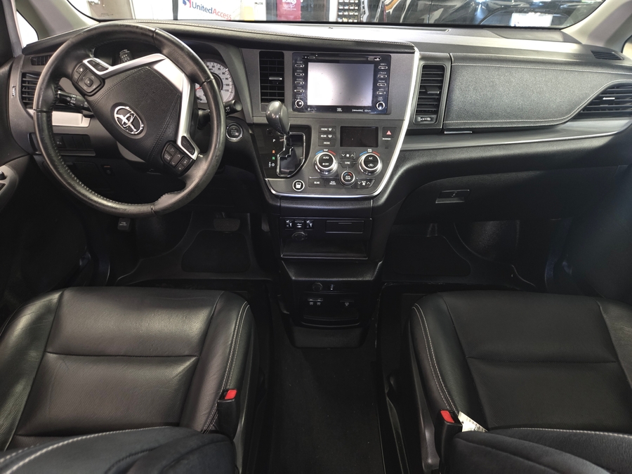Used 2019 Toyota Sienna XLE Base - BraunAbility Side Entry Entry In Floor Automatic Ramp