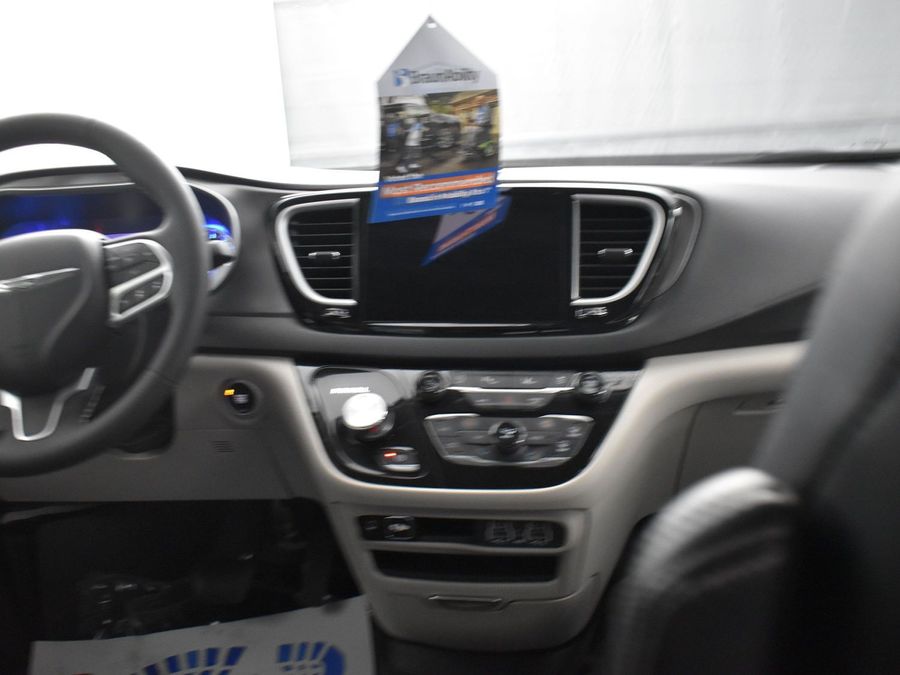 Used 2024 Chrysler Pacifica Touring L - BraunAbility Side Entry Entry Fold Out Automatic Ramp